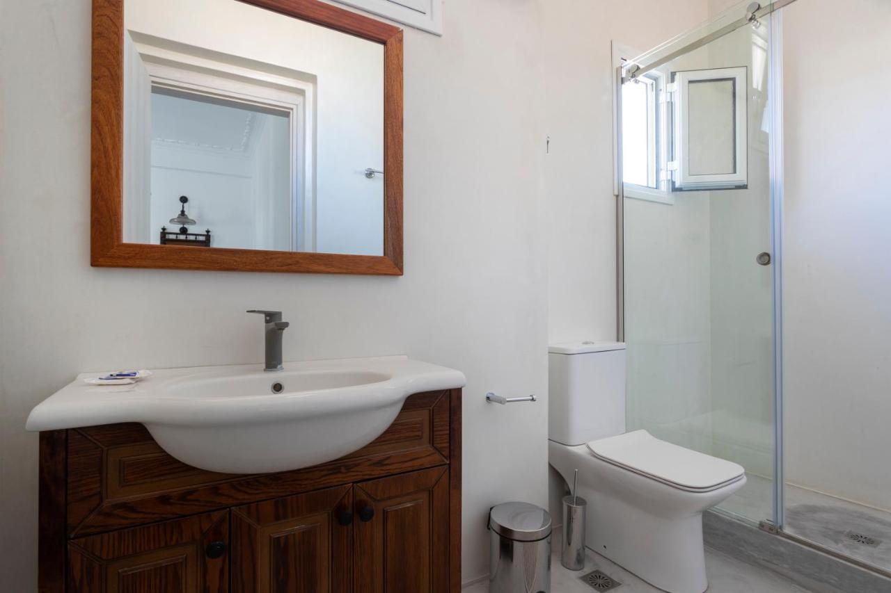 Appartamento Condillia Central Spétses Esterno foto
